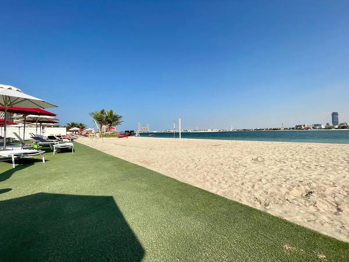 Dar Vacation - Stunning Palm View 3Bdr Apartment Ντουμπάι
