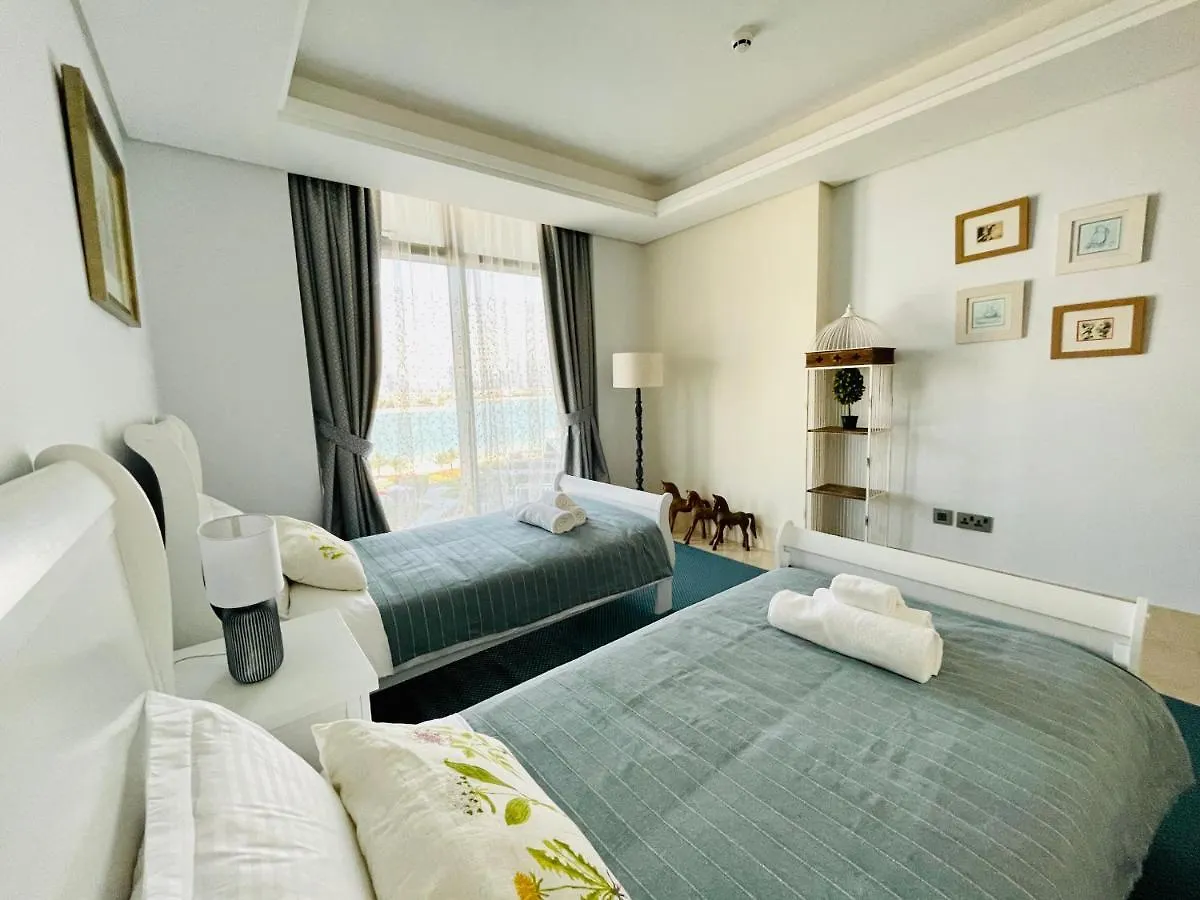 Dar Vacation - Stunning Palm View 3Bdr Apartment Дубай 0*,