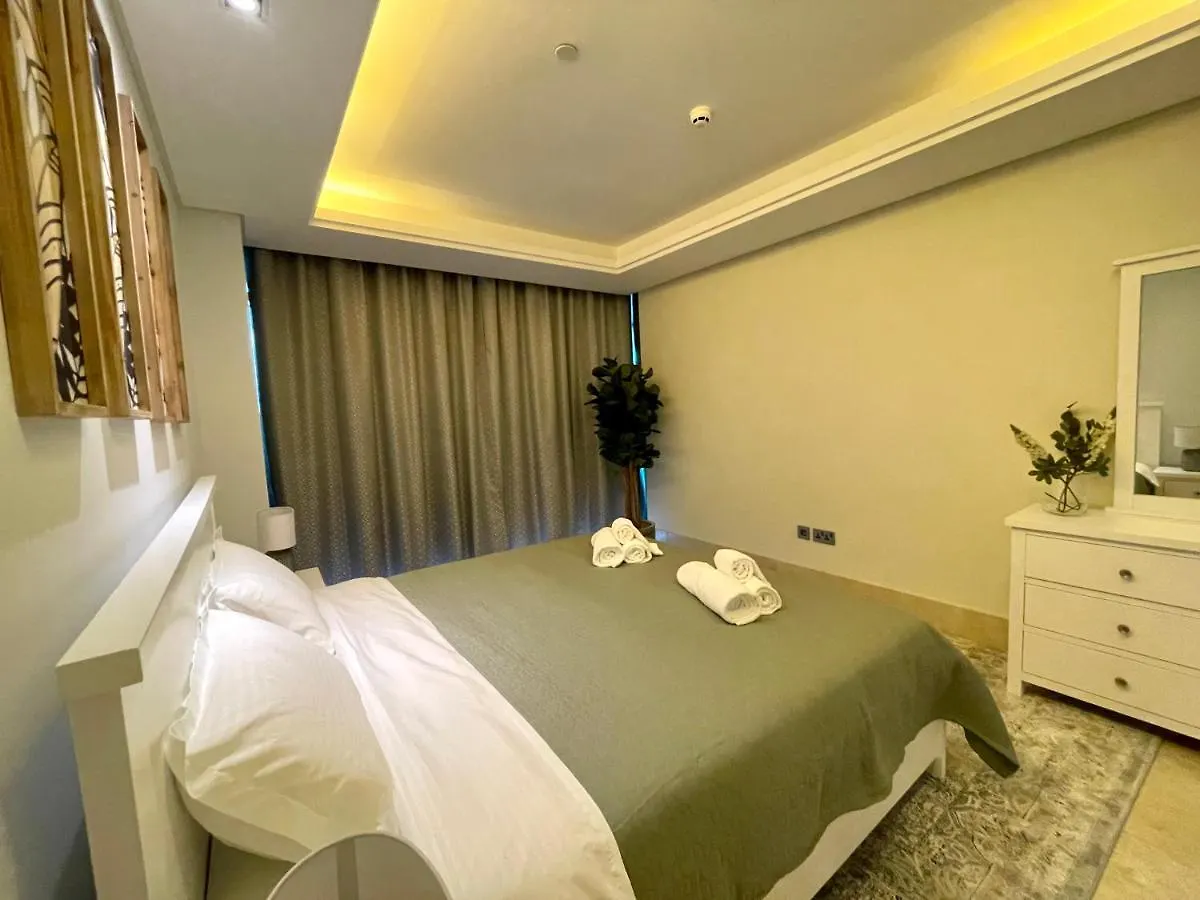 Dar Vacation - Stunning Palm View 3Bdr Apartment Дубай