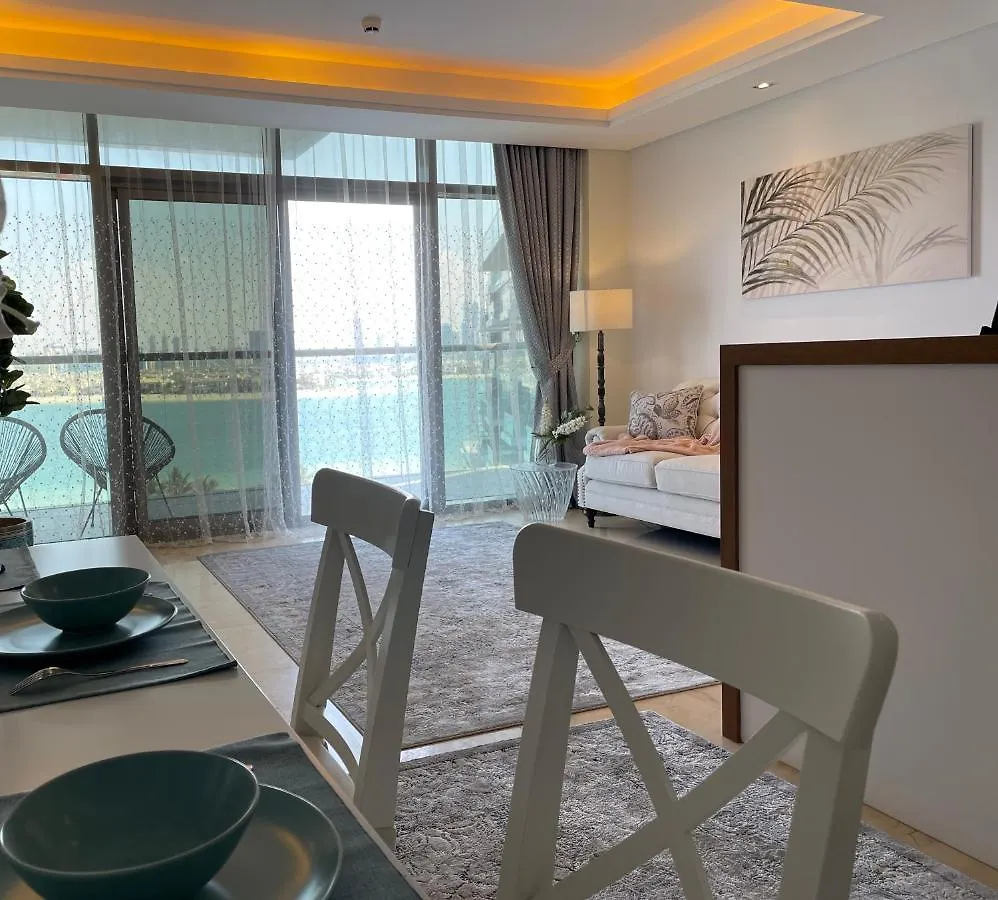 Dar Vacation - Stunning Palm View 3Bdr Apartment Дубай